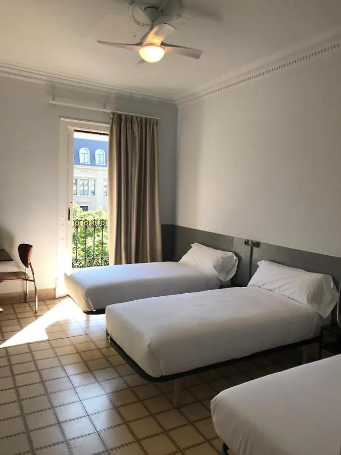 ברצלונה Hotel Monegal 2*,