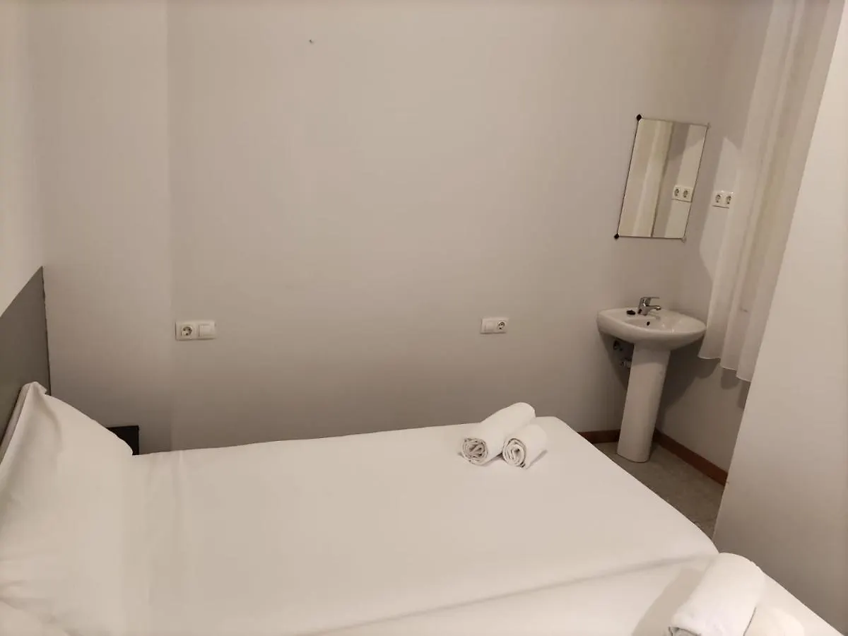 ברצלונה Hotel Monegal 2*,  ספרד