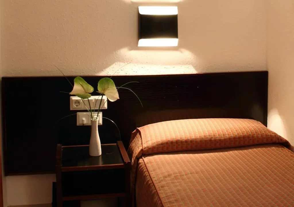 ברצלונה Hotel Monegal