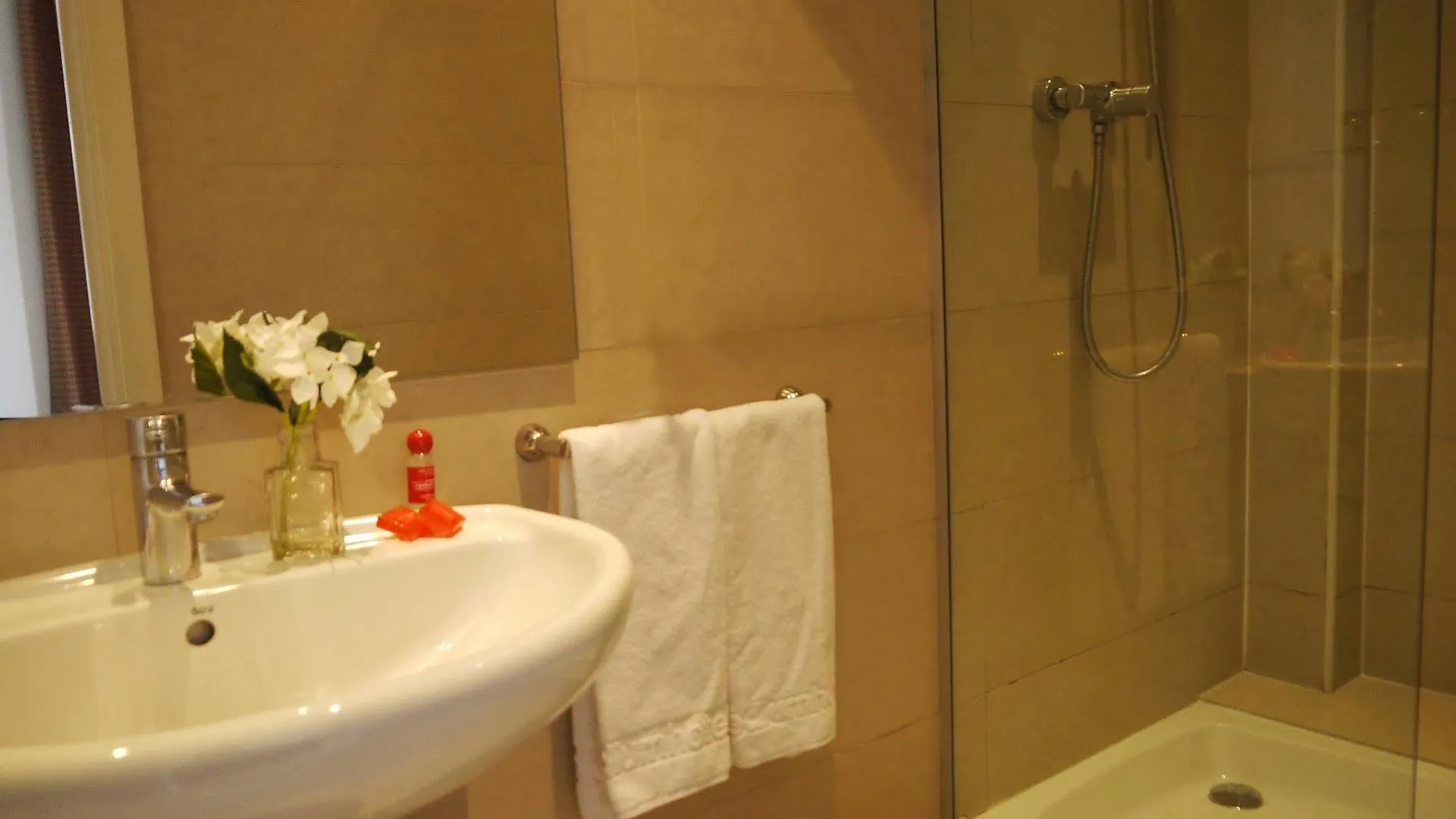 ברצלונה Hotel Monegal