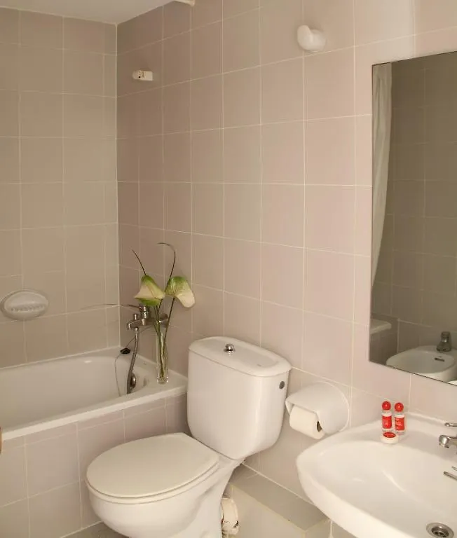 ברצלונה Hotel Monegal 2*,  ספרד