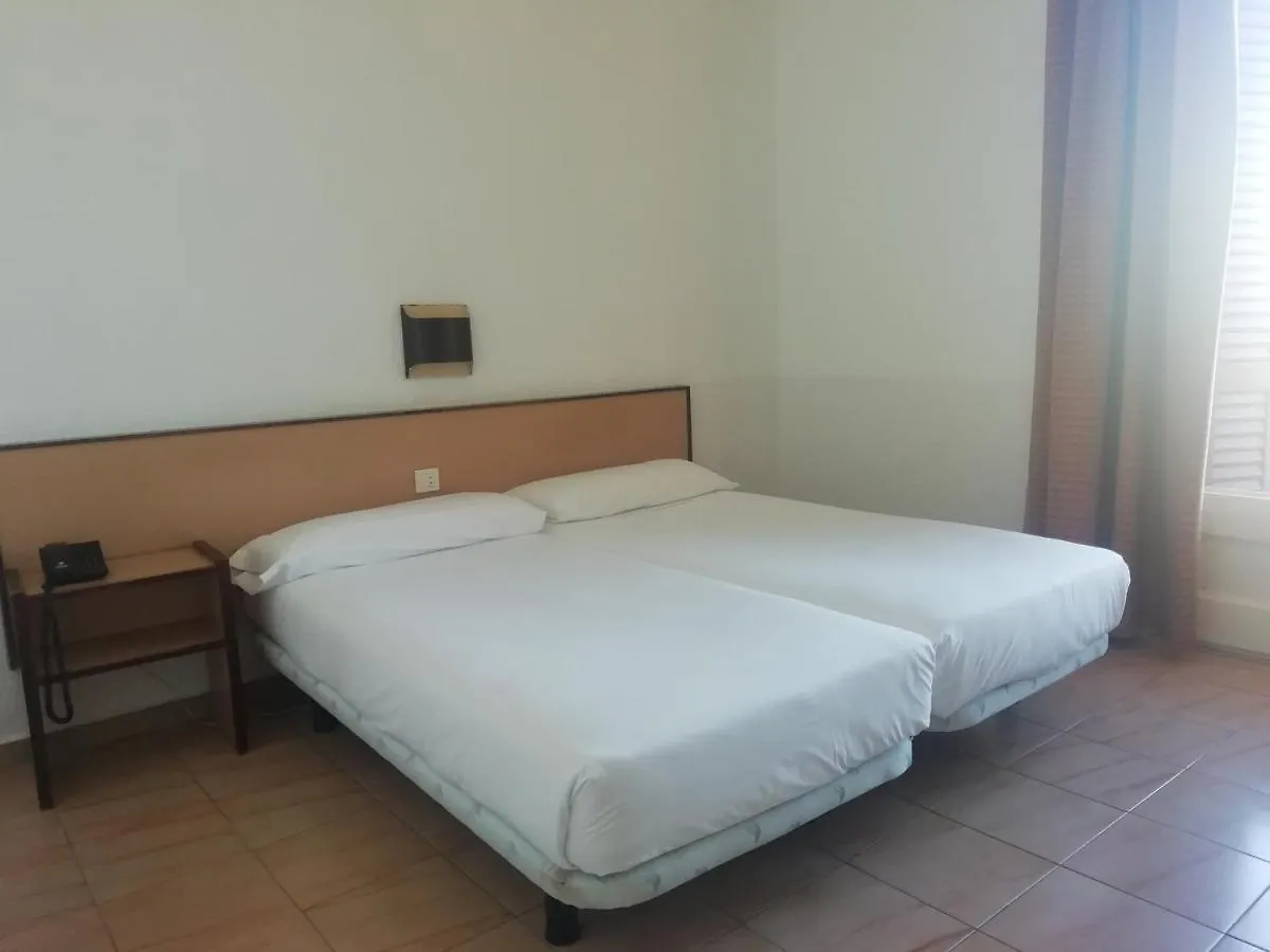 ברצלונה Hotel Monegal